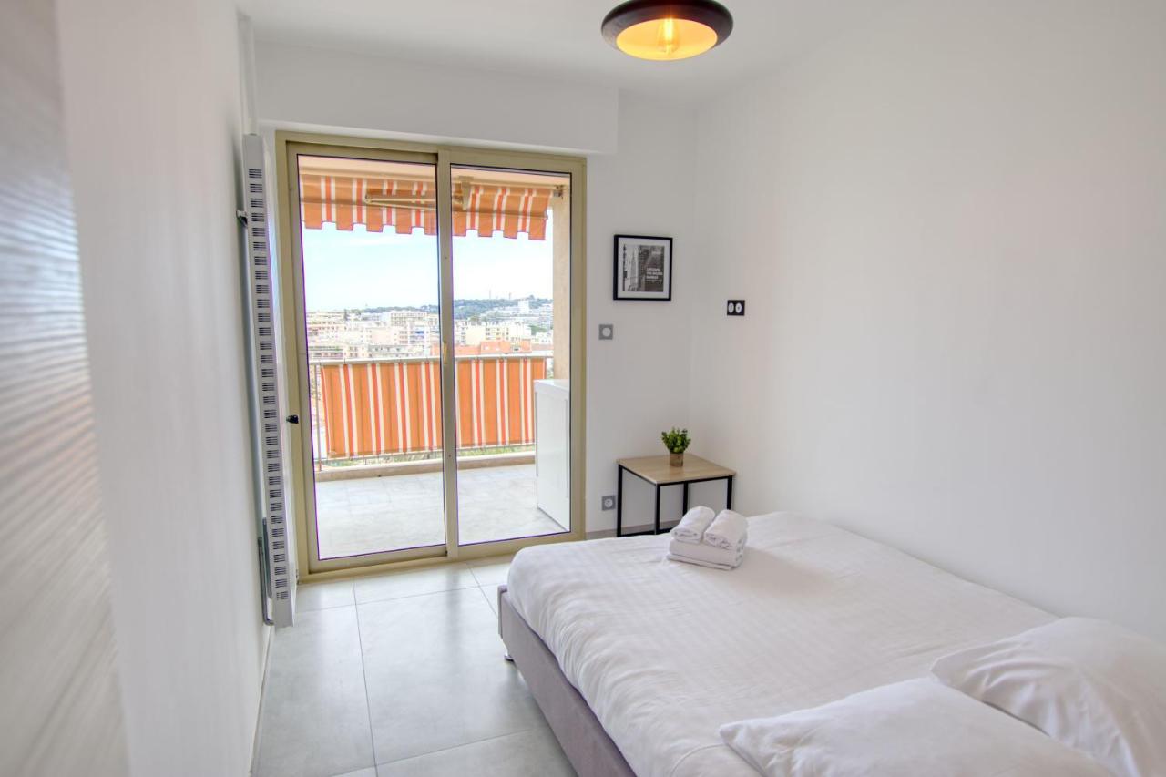 Evasion De Reve : 3p, Piscine, Tennis, Wifi, Park. Antibes